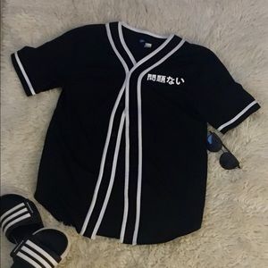 Street style H&M Chinese black jersey